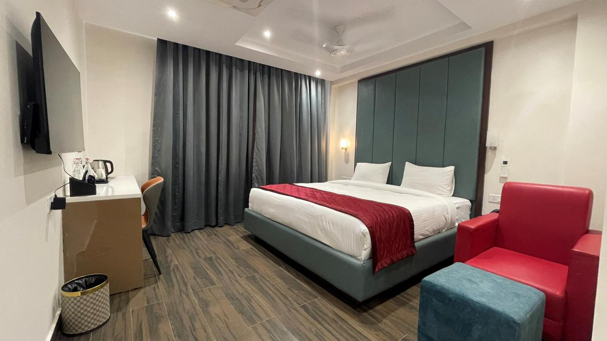 Hotel Silver Cle Hyderabad Exteriör bild