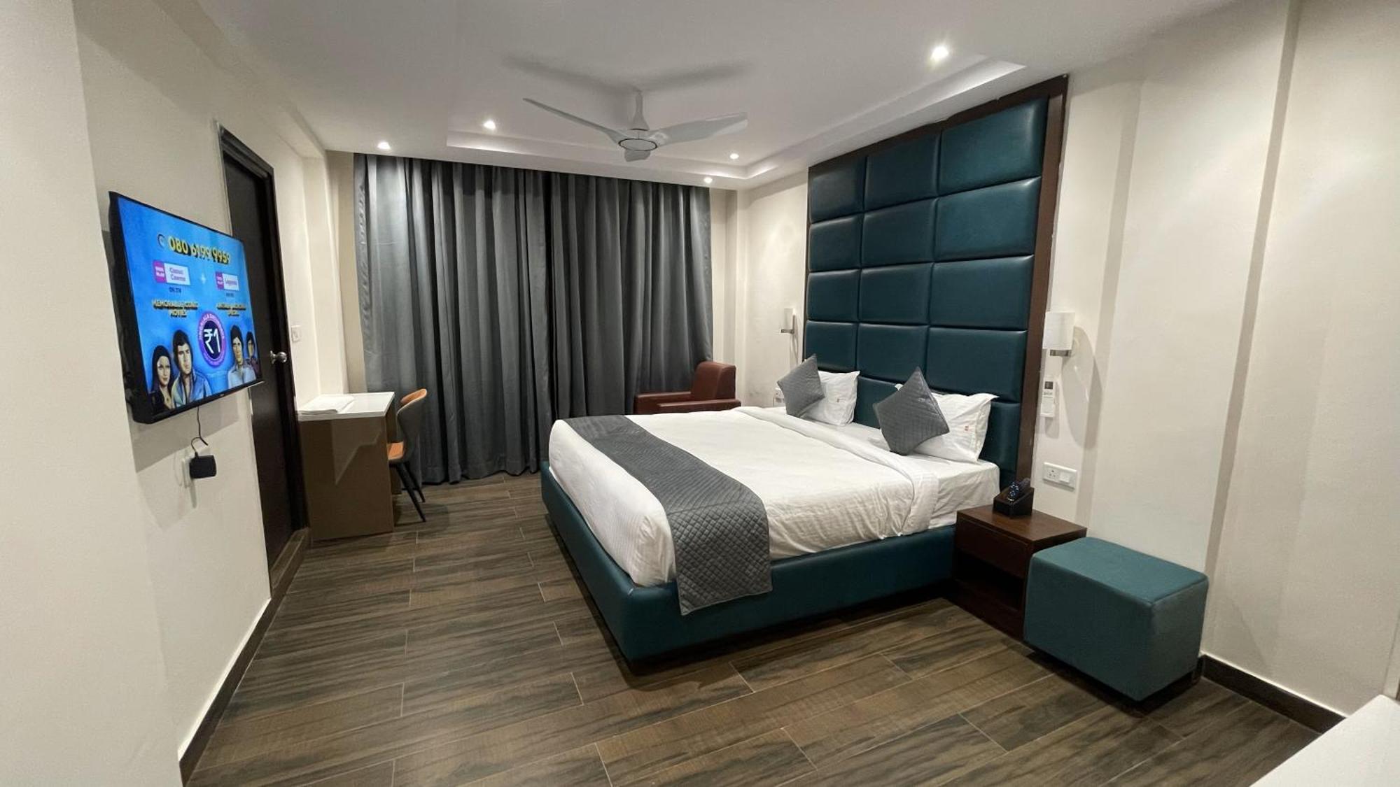 Hotel Silver Cle Hyderabad Exteriör bild